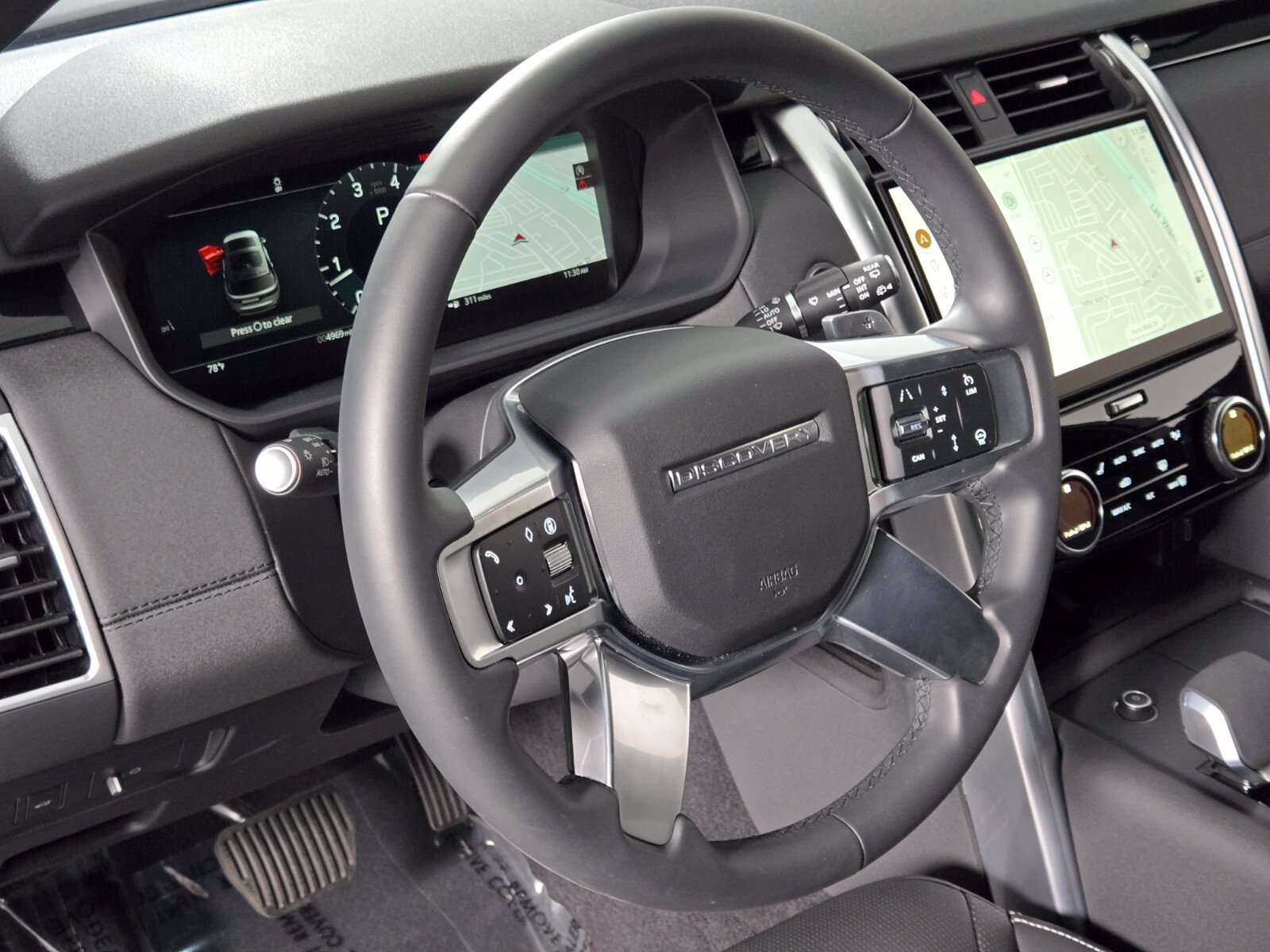 Used 2026 Land Rover Discovery S AWD/4WD image 23