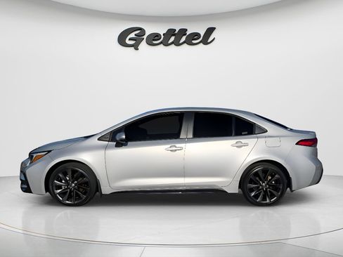 Certified 2024 Toyota Corolla SE FWD image 8