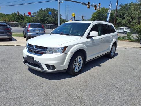 Used 2016 Dodge Journey SXT image 3