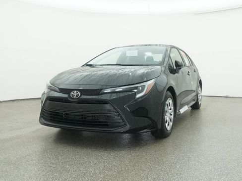 New 2026 Toyota Corolla LE image 5