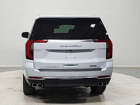 Used 2026 GMC Yukon XL Denali w/ Sun & Power Step Package AWD/4WD image 6