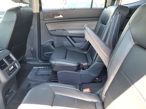 Certified 2023 Volkswagen Atlas SE w/ Black Wheel Package AWD/4WD image 15