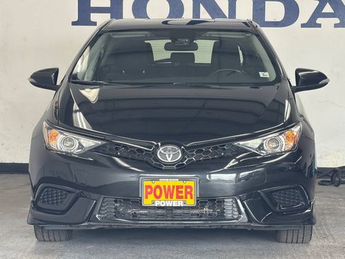 Used 2018 Toyota Corolla iM w/ All-Weather Mat Package FWD image 8