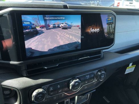 New 2026 Jeep Gladiator Sport AWD/4WD image 20