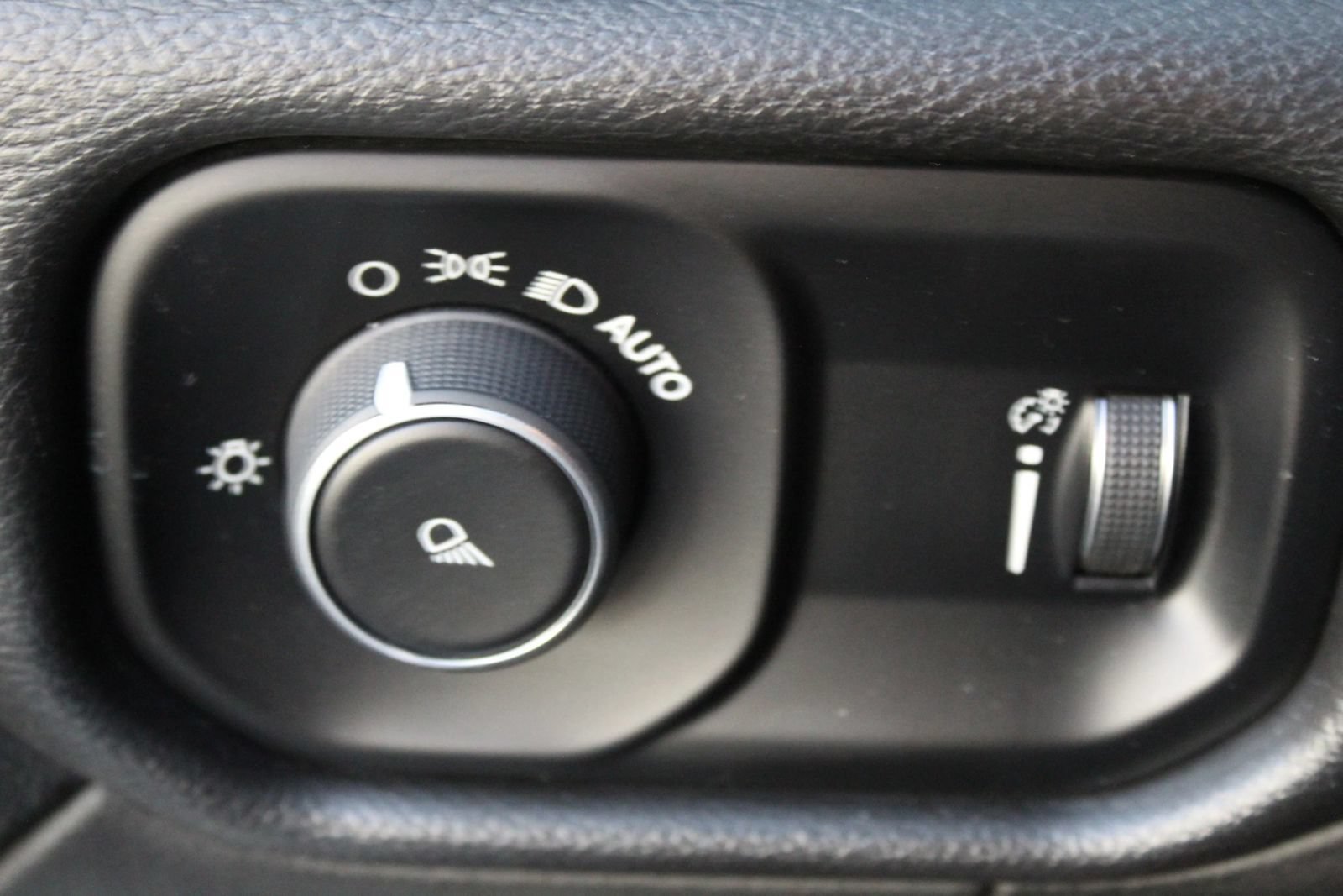Used 2021 RAM 2500 Tradesman RWD image 24