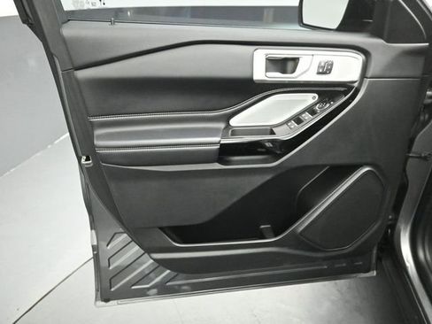 Used 2023 Ford Explorer ST w/ Equipment Group 401A image 21