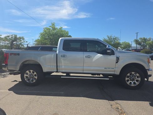 Used 2018 Ford F250 Lariat w/ Lariat Ultimate Package AWD/4WD image 8