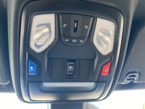 Used 2025 RAM 1500 Big Horn image 25