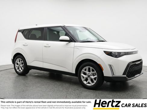 Used 2025 Kia Soul LX w/ LX Technology Package FWD image 1