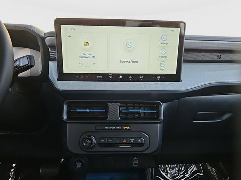 Used 2025 Ford Maverick XLT FWD image 14