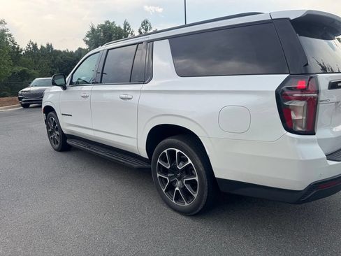 Used 2023 Chevrolet Suburban RST w/ Luxury Package AWD/4WD image 4