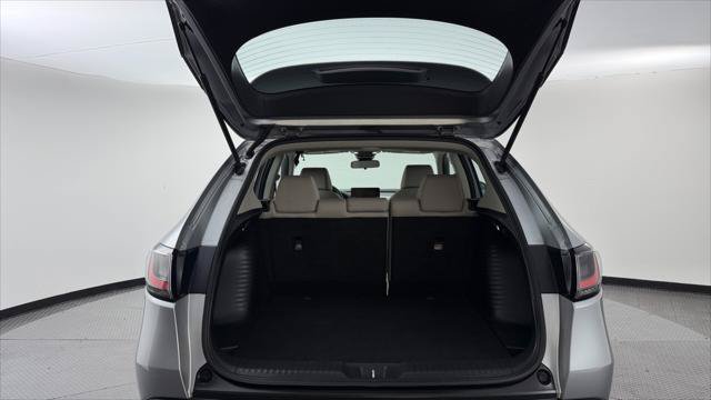 Used 2023 Honda HR-V LX image 16