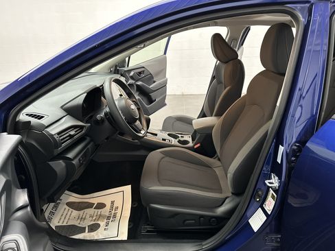 Used 2025 Subaru Crosstrek 2.5i Premium AWD/4WD image 14