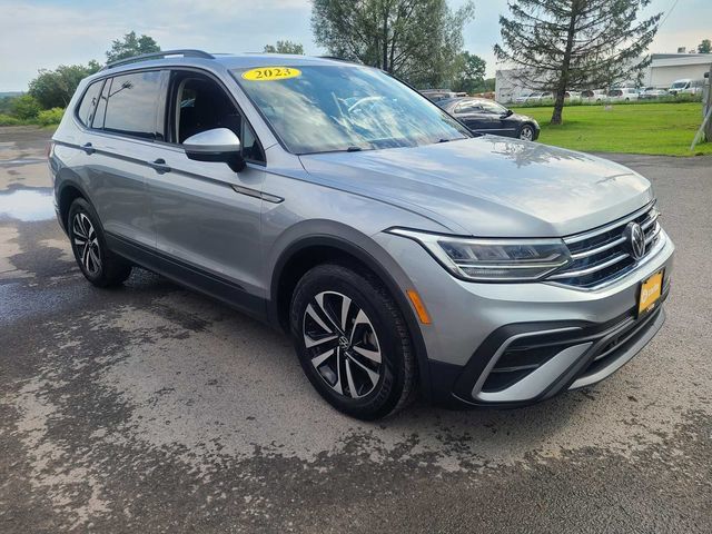 Used 2023 Volkswagen Tiguan S FWD image 4