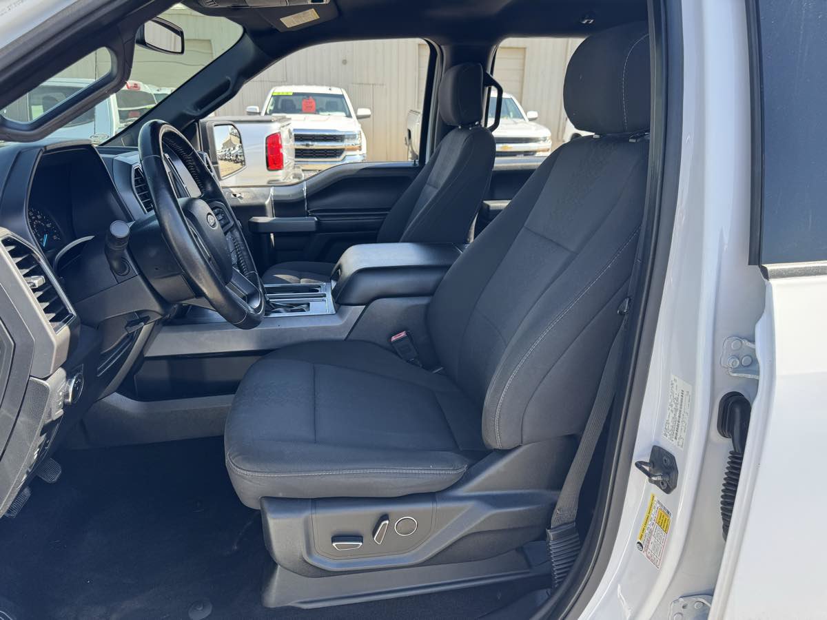 Used 2018 Ford F150 XLT w/ Equipment Group 302A Luxury AWD/4WD image 21
