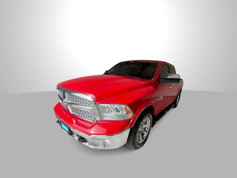 Used 2015 RAM 1500 Laramie w/ Convenience Group image 4