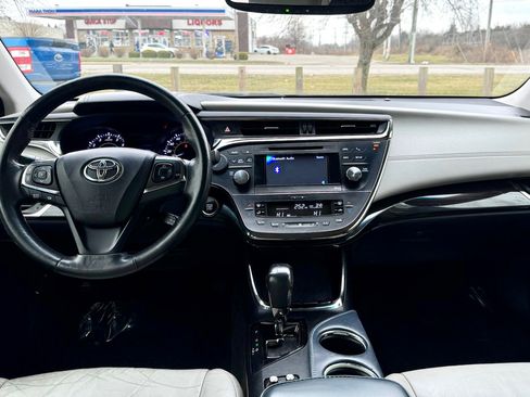 Used 2014 Toyota Avalon Limited image 6