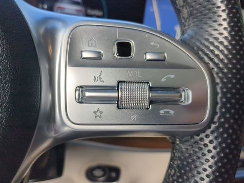 Used 2023 Mercedes-Benz GLS 450 4MATIC image 59