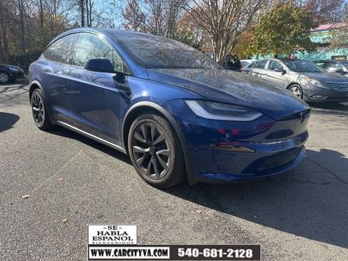 Used 2022 Tesla Model X image 1