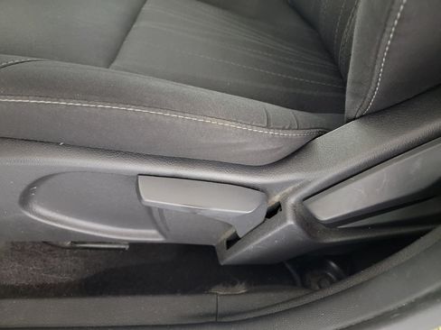 Used 2016 Ford Focus SE FWD image 15