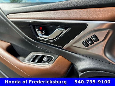 Used 2025 Subaru Outback Touring XT image 28