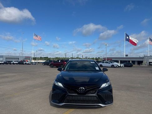 Used 2021 Toyota Camry XSE FWD image 4