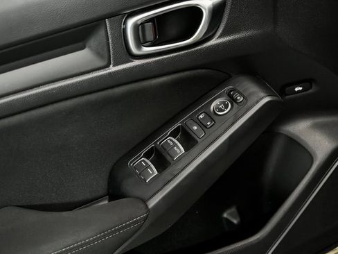 Used 2022 Honda Civic Sport image 9