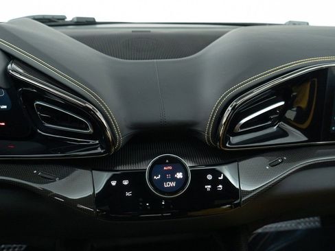 Used 2024 Ferrari Purosangue image 40