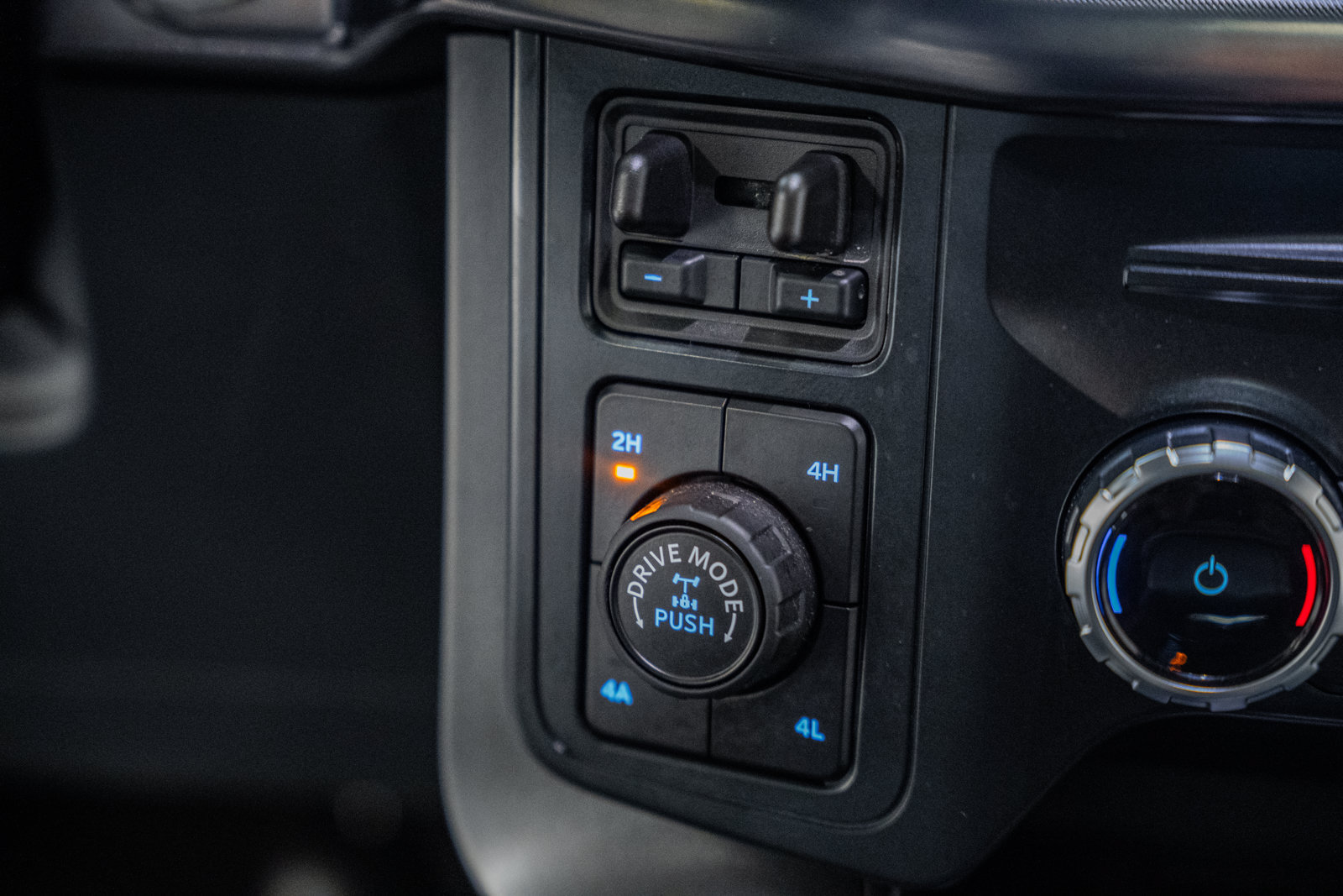 Used 2025 Ford F150 Tremor w/ Equipment Group 402A High AWD/4WD image 32