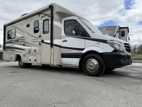 Used 2014 Mercedes-Benz Sprinter 3500 image 2