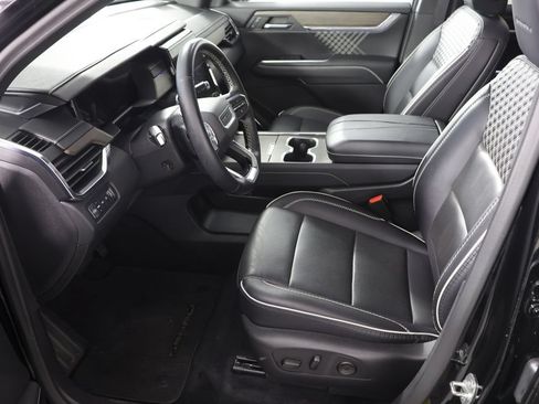 Used 2024 GMC Acadia Denali AWD/4WD image 19