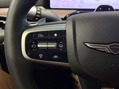 Used 2025 Genesis GV80 3.5T Advanced image 17