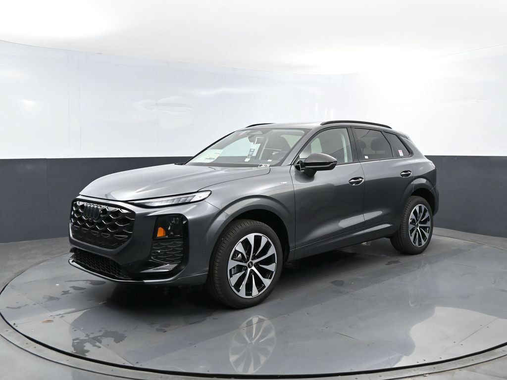 New 2026 Audi Q3 quattro 2.0T AWD/4WD image 1