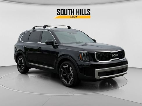 Certified 2024 Kia Telluride EX w/ EX Captain's Chair Package AWD/4WD image 7