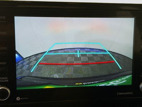 Used 2022 Toyota Corolla LE FWD image 19