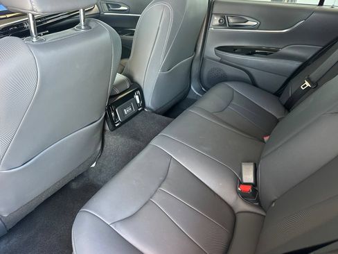 Certified 2023 Toyota Mirai w/ Advanced Technology Package RWD image 15