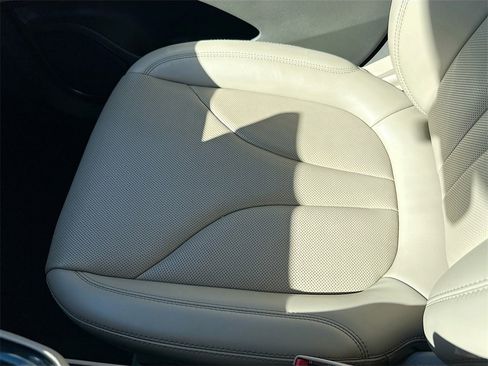 Used 2021 Lincoln Nautilus Reserve w/ Cargo Utility Package image 20