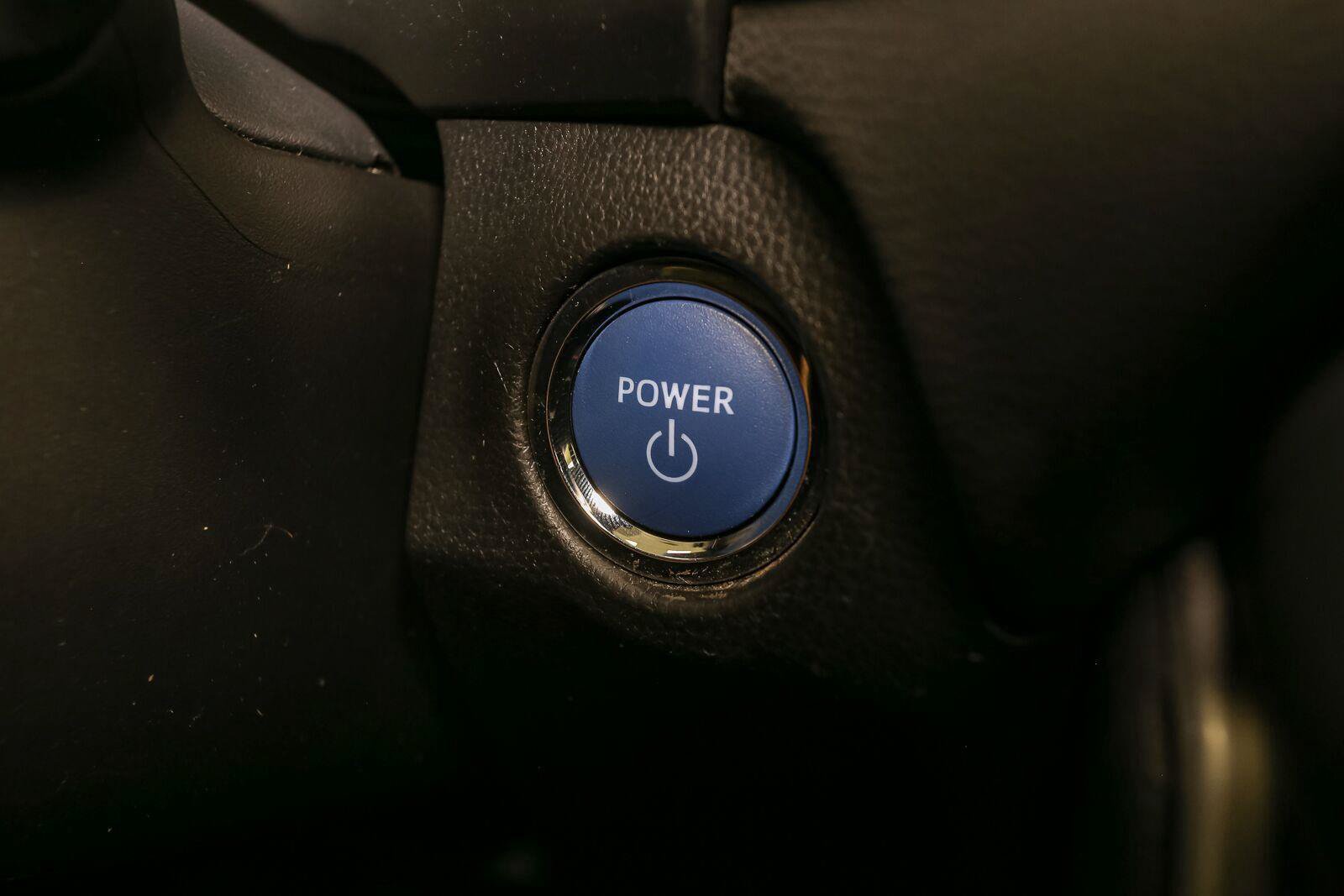 Used 2021 Toyota RAV4 XLE AWD/4WD image 29