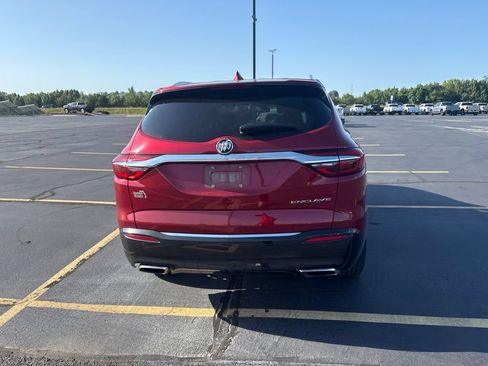 Used 2019 Buick Enclave Essence FWD image 11