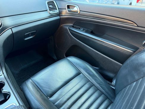 Used 2019 Jeep Grand Cherokee Limited X AWD/4WD image 21