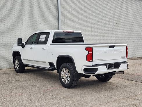 New 2026 Chevrolet Silverado 3500 High Country w/ High Country Premium Package AWD/4WD image 3