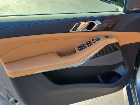 New 2026 BMW X5 M60i image 14