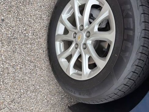 Used 2020 Chevrolet Equinox LT FWD image 9