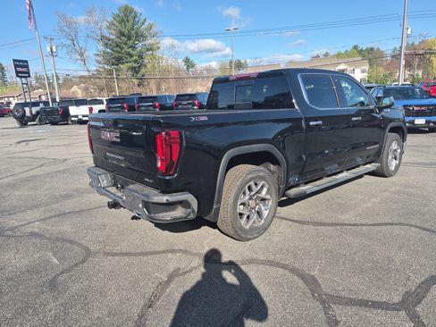 Used 2026 GMC Sierra 1500 SLT AWD/4WD image 5