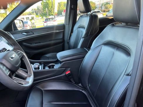 Used 2025 Jeep Grand Cherokee L Limited w/ Black Appearance Package RWD image 8