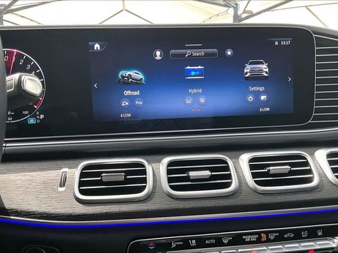 Certified 2026 Mercedes-Benz GLE 450e 4MATIC image 36
