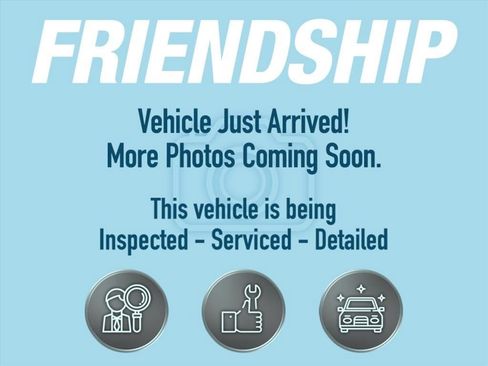 Used 2017 Nissan Rogue SV w/ Sun & Sound Touring Package FWD image 3