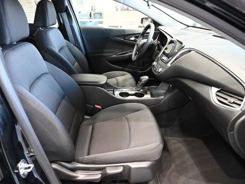 Used 2024 Chevrolet Malibu RS image 10