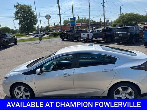 Used 2016 Chevrolet Volt LT FWD image 6