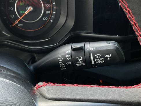 Used 2024 Jeep Wrangler Unlimited Rubicon AWD/4WD image 39
